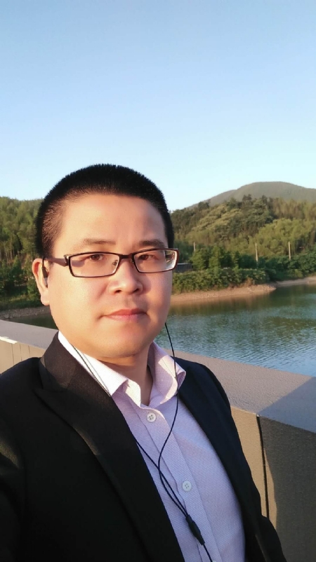 顾律师的第三张照片--宁化交友网